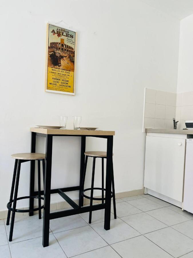 Studio Le 2, Free Parking, Free Wifi, Transports Nîmes Exterior foto