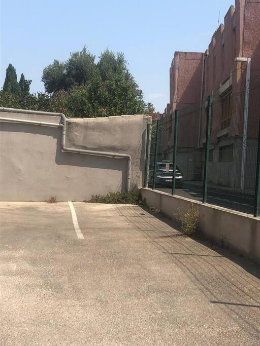 Studio Le 2, Free Parking, Free Wifi, Transports Nîmes Exterior foto