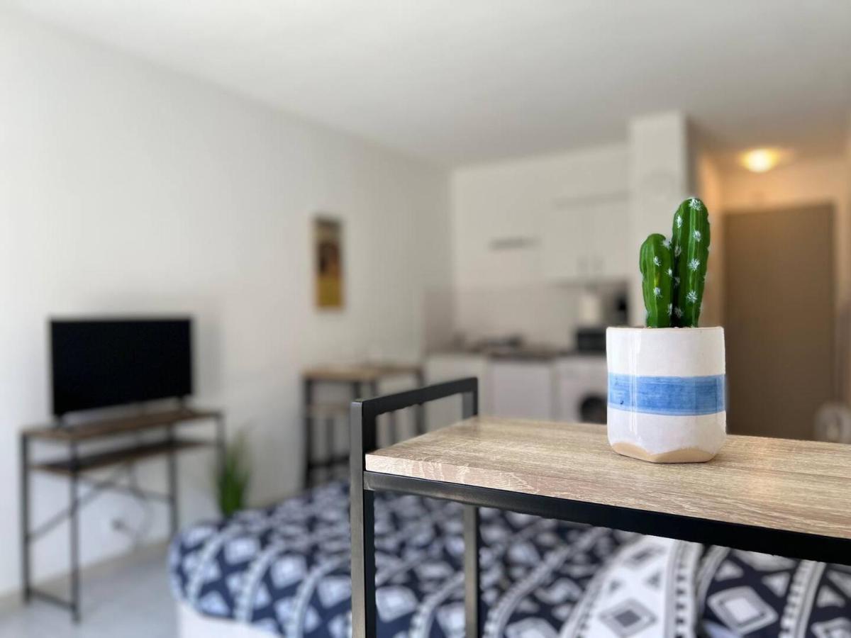 Studio Le 2, Free Parking, Free Wifi, Transports Nîmes Exterior foto